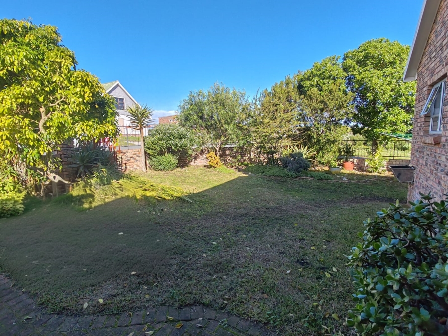 3 Bedroom Property for Sale in De Kelders Western Cape